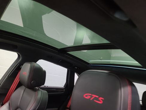 New 2026 Porsche Macan GTS image 25