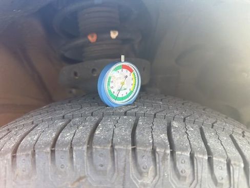 Used 2017 Subaru Forester 2.5i Limited w/ Popular Package #2 image 21