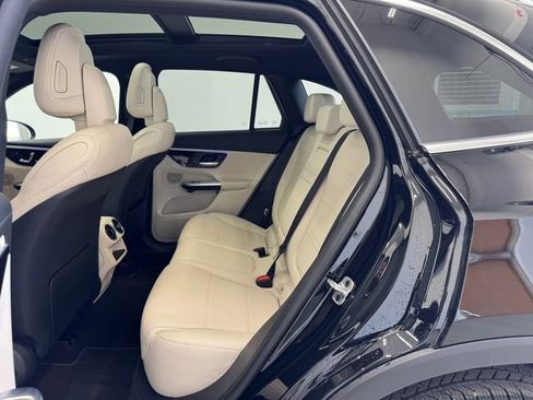 Used 2024 Mercedes-Benz GLC 300 GLC 300 image 19