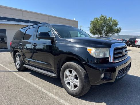 Used 2010 Toyota Sequoia SR5 AWD/4WD image 3