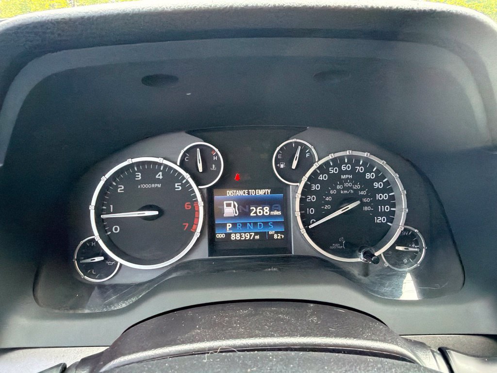 Used 2017 Toyota Tundra SR5 w/ SR5 Upgrade Package AWD/4WD image 27