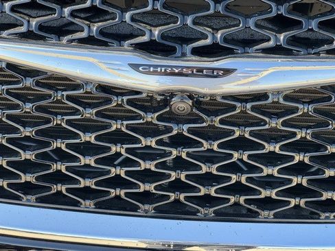 New 2026 Chrysler Pacifica Select image 42