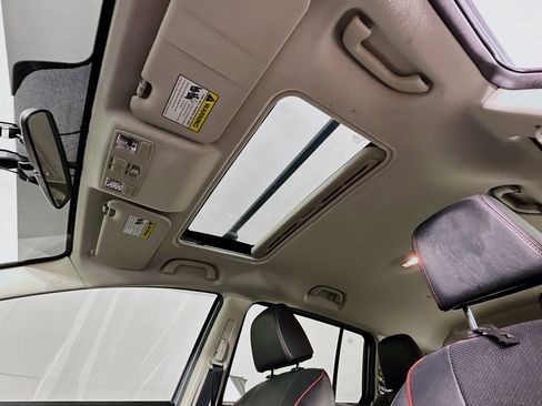 Used 2012 MAZDA MAZDA5 Grand Touring image 23