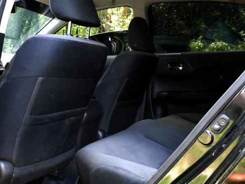 Used 2016 Honda Accord LX image 14