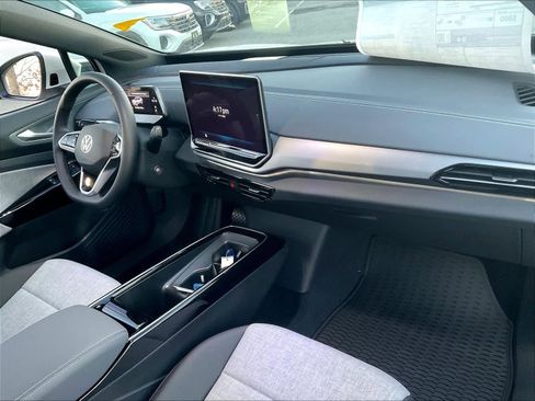 New 2025 Volkswagen ID.4 Pro image 10