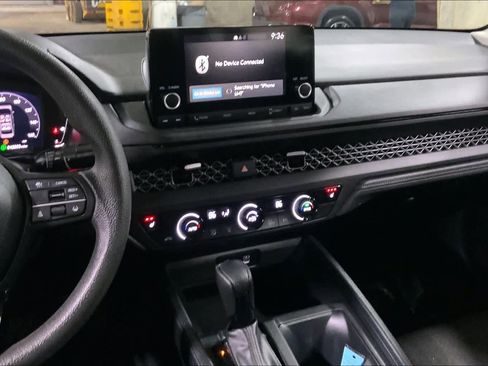 Used 2023 Honda Accord EX image 7