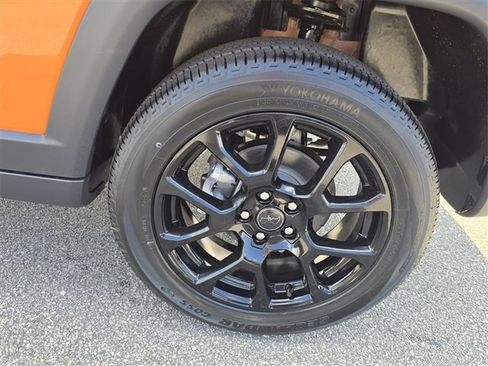 New 2026 Jeep Compass Latitude image 7