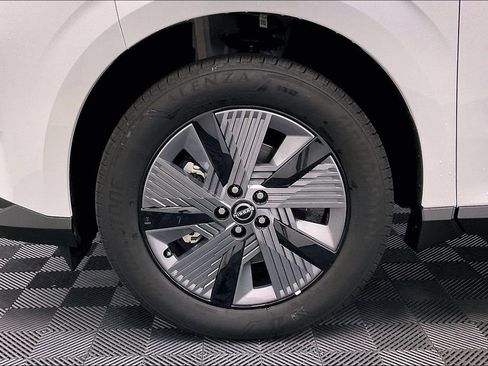 Certified 2025 Nissan Murano SL image 8