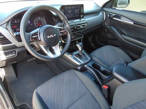 Used 2022 Kia Seltos LX AWD/4WD image 11