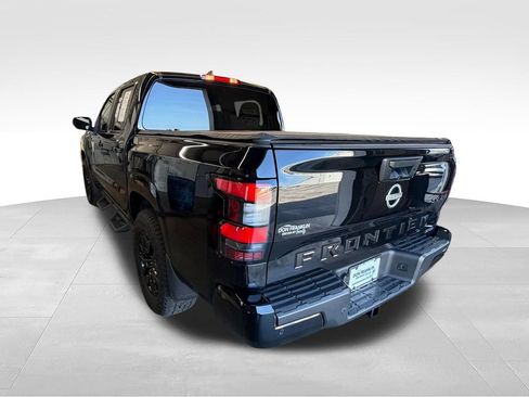 Used 2023 Nissan Frontier SV w/ Midnight Edition Package AWD/4WD image 3
