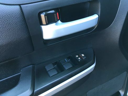Used 2019 Toyota Tundra SR5 AWD/4WD image 20