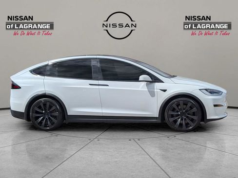 Used 2022 Tesla Model X Base image 4