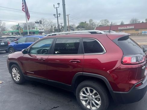 Used 2019 Jeep Cherokee Latitude w/ Cold Weather Group image 6