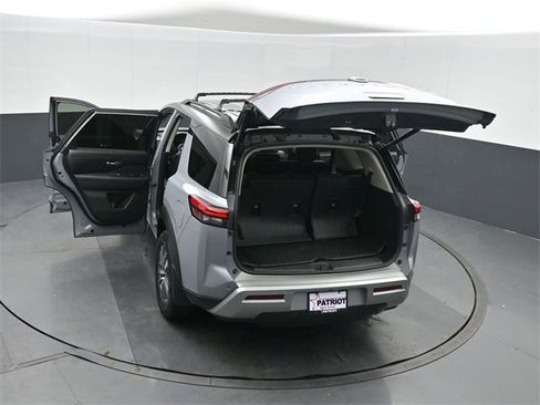 Used 2023 Nissan Pathfinder SL w/ Lighting Package (N92) image 53