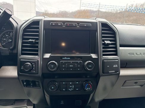 Used 2020 Ford F250 XLT image 13