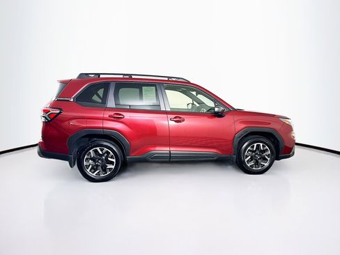 Used 2025 Subaru Forester Premium AWD/4WD image 10