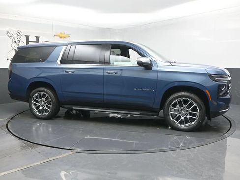 New 2026 Chevrolet Suburban Premier w/ Sun And Tow Package AWD/4WD image 1