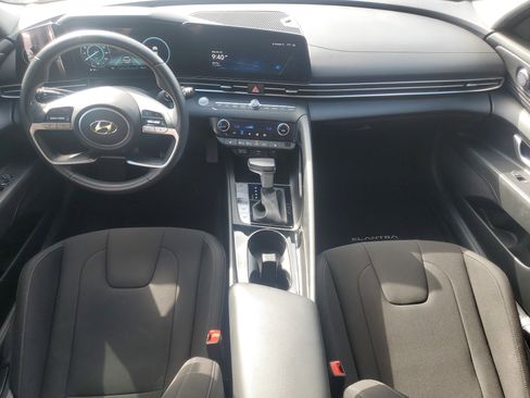 Used 2023 Hyundai Elantra SEL w/ Convenience Package FWD image 14