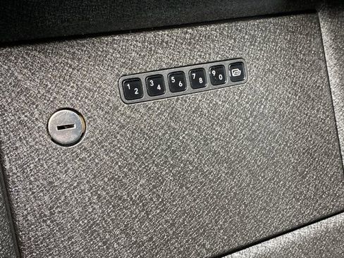 Used 2023 Jeep Wagoneer Series III w/ Premium Group I AWD/4WD image 44