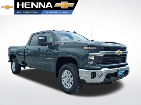 New 2026 Chevrolet Silverado 2500 LT w/ Safety Package AWD/4WD image 1