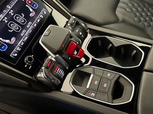 Used 2024 Lamborghini Urus S image 17