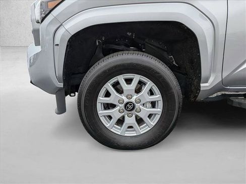 Used 2025 Toyota Tacoma SR image 18