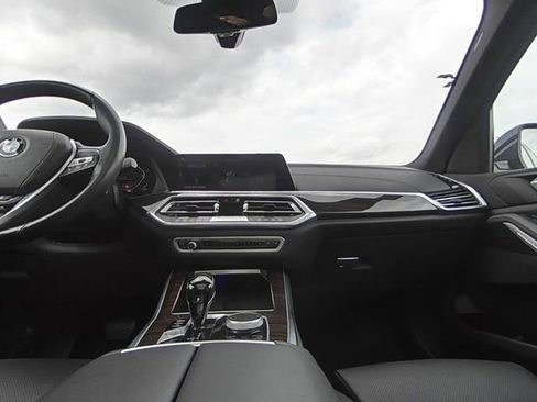 Used 2023 BMW X5 sDrive40i RWD image 16