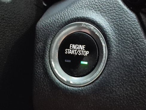 Used 2017 Buick Envision Essence image 23