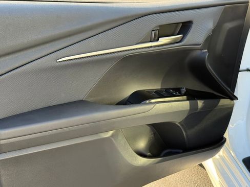 Certified 2025 Toyota Camry SE w/ Convenience Package image 18