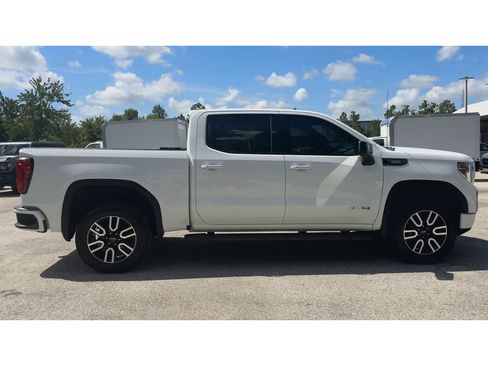 Certified 2021 GMC Sierra 1500 AT4 w/ AT4 Value Package AWD/4WD image 9