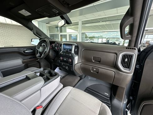 Used 2021 Chevrolet Silverado 1500 LT AWD/4WD image 26