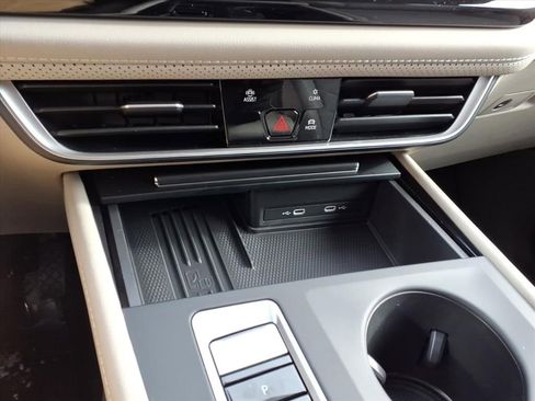 New 2026 Volkswagen Atlas SE image 11