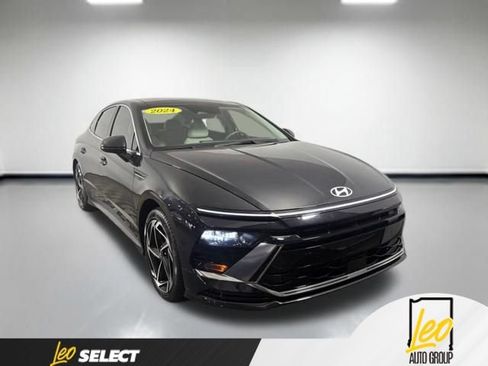 Used 2024 Hyundai Sonata SEL w/ Convenience Package FWD image 7