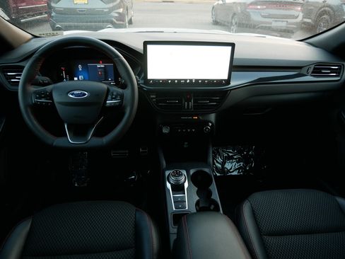 Used 2023 Ford Escape ST-Line w/ Tech Pack #1 AWD/4WD image 10