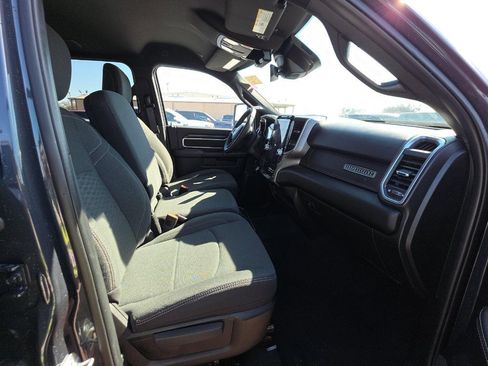 Used 2025 RAM 2500 Big Horn AWD/4WD image 7