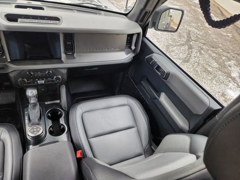 Certified 2024 Ford Bronco Everglades image 15
