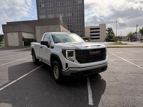 Used 2025 GMC Sierra 1500 Pro w/ Pro Value Package image 3