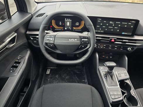 New 2026 Kia Sportage LX image 6