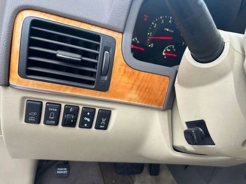 Used 2009 INFINITI QX56 4WD w/ Technology Pkg image 11