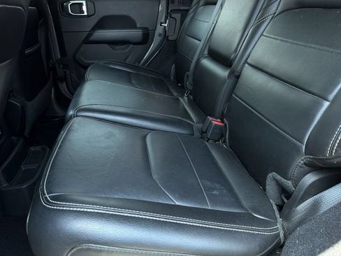Used 2022 Jeep Wrangler Unlimited Sahara AWD/4WD image 9