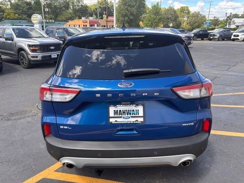 Used 2022 Ford Escape SEL image 6