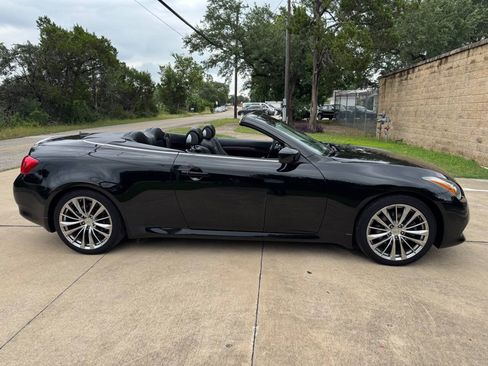 Used 2013 INFINITI G37 Convertible w/ Premium Pkg RWD image 38