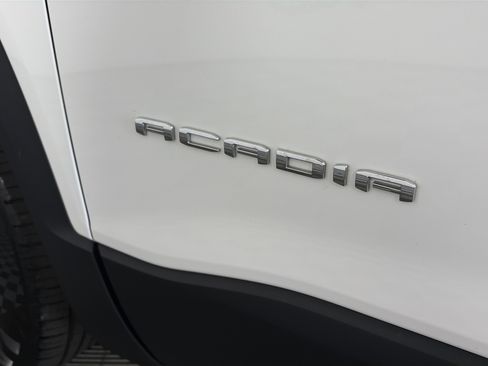 Certified 2023 GMC Acadia SLE FWD image 19