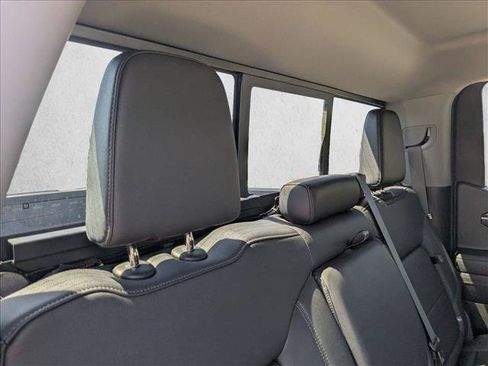 Used 2024 Chevrolet Silverado 1500 LT Trail Boss w/ Convenience Package II AWD/4WD image 16