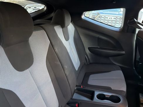 Used 2019 Hyundai Veloster 2.0 FWD image 12