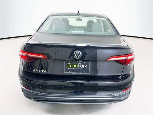 Used 2024 Volkswagen Jetta S image 7