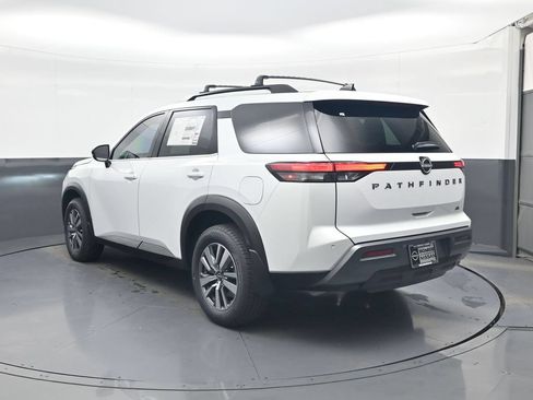 New 2026 Nissan Pathfinder SL w/ Cargo Package AWD/4WD image 5
