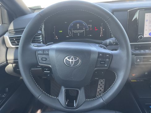 Used 2026 Toyota Camry SE w/ Convenience Package FWD image 17