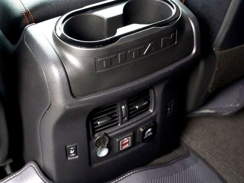 Used 2020 Nissan Titan PRO-4X w/ Pro-4x Convenience Package image 35