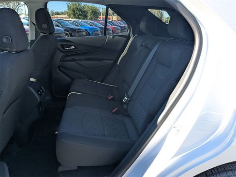 Certified 2021 Chevrolet Equinox LT image 11
